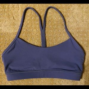 Lululemon Flow Y Nulu bra SZ 8!